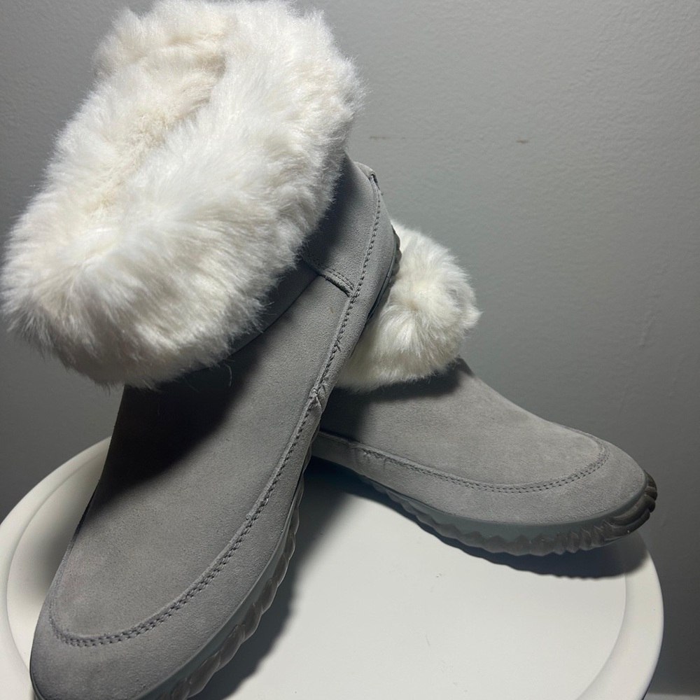 Sorel Women's Gray and White Winter Boots